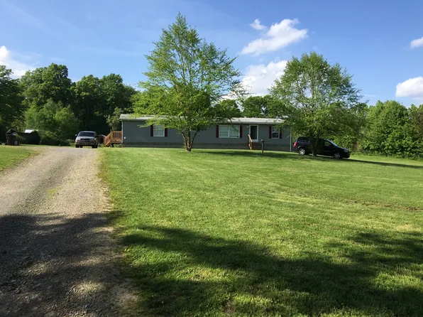 95 Yankee Ridge Rd, Mercer, PA 16137
