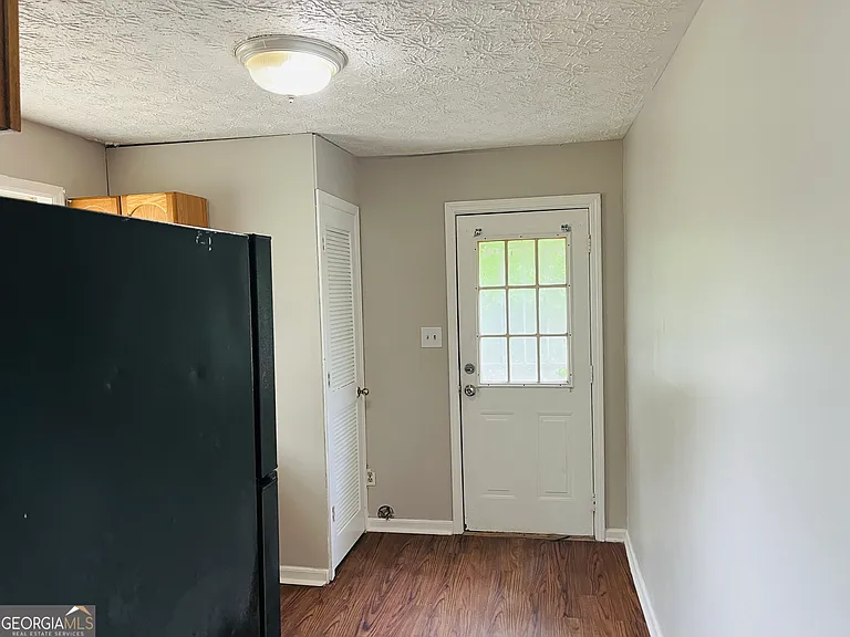 217 W Central Ave #B — Photo 6