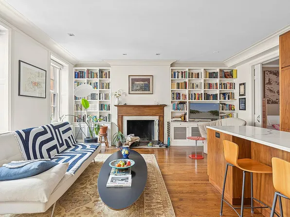 108 E 37th St APT 4A, New York, NY 10016