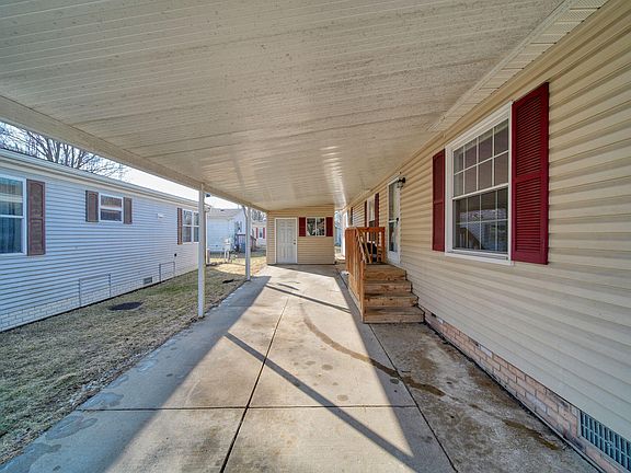 2nd image of 521 Rio Grande Dr