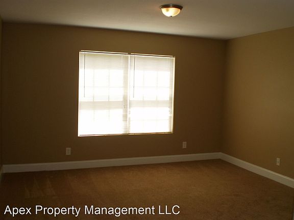 2nd image of 517 Avalon Dr