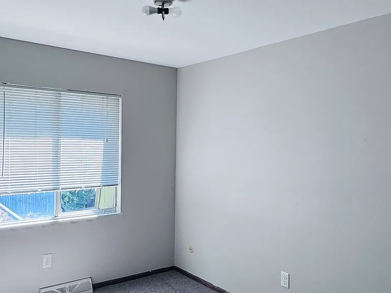 2720 Leisure Dr #4 — Photo 9