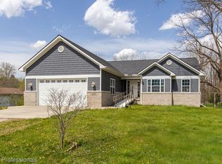 10207 Dodge Rd, Otisville, MI 48463