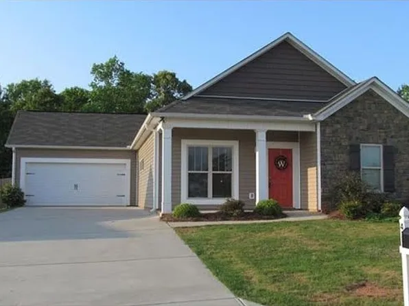 411 N Page St, Lagrange, GA 30241