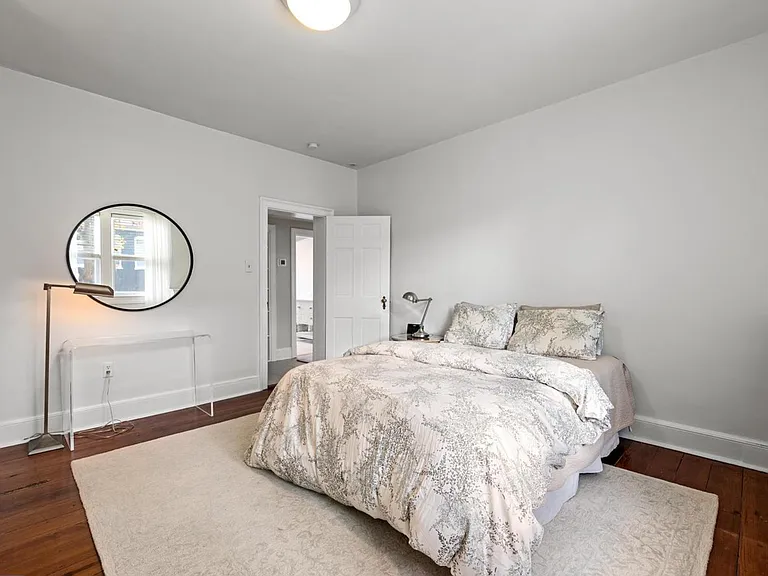 6 E Cecil St — Photo 18