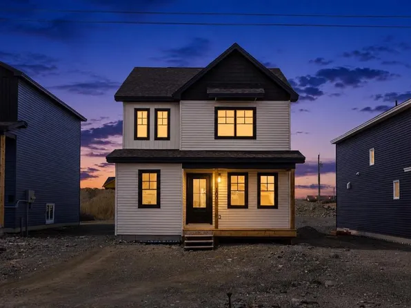 100 Trenton Drive, Paradise, NL A1L4B8