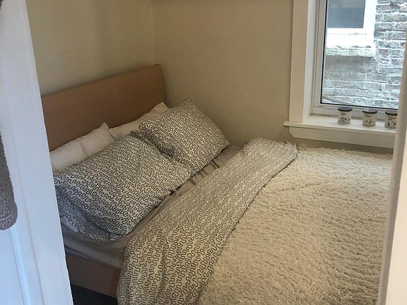 4th image of 1311 N Greenview Ave #2F