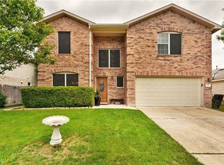 709 Los Robles Rd, Leander, TX 78641