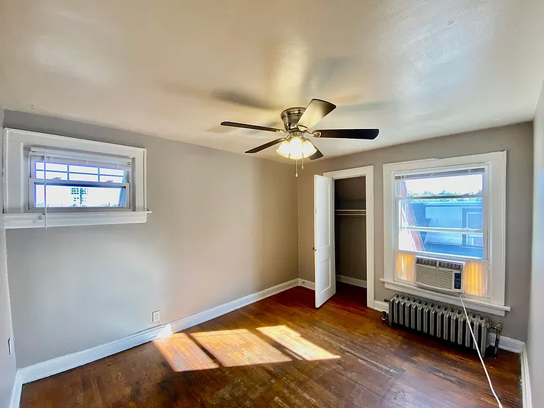 1025 Dana Ave Apts — Photo 8