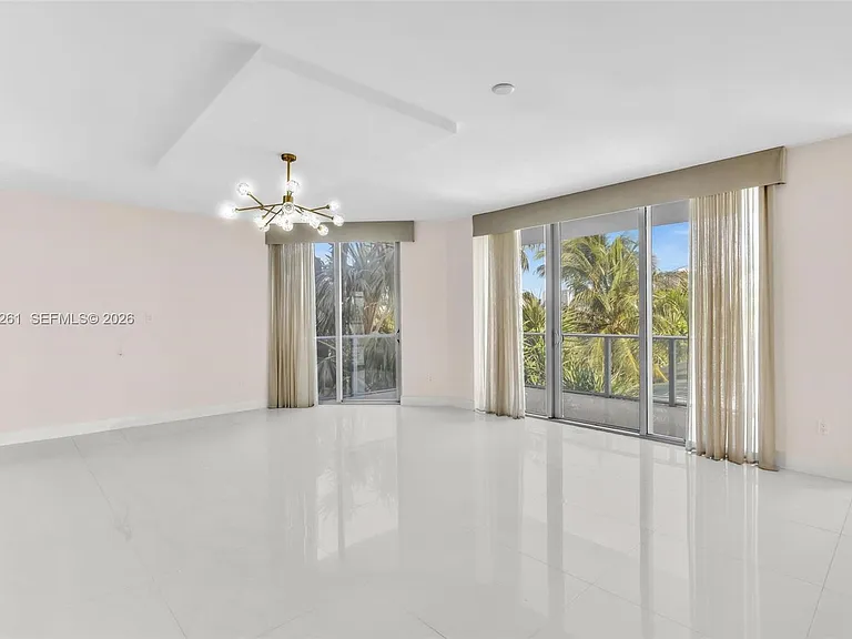 17301 Biscayne Blvd #210 — Photo 10