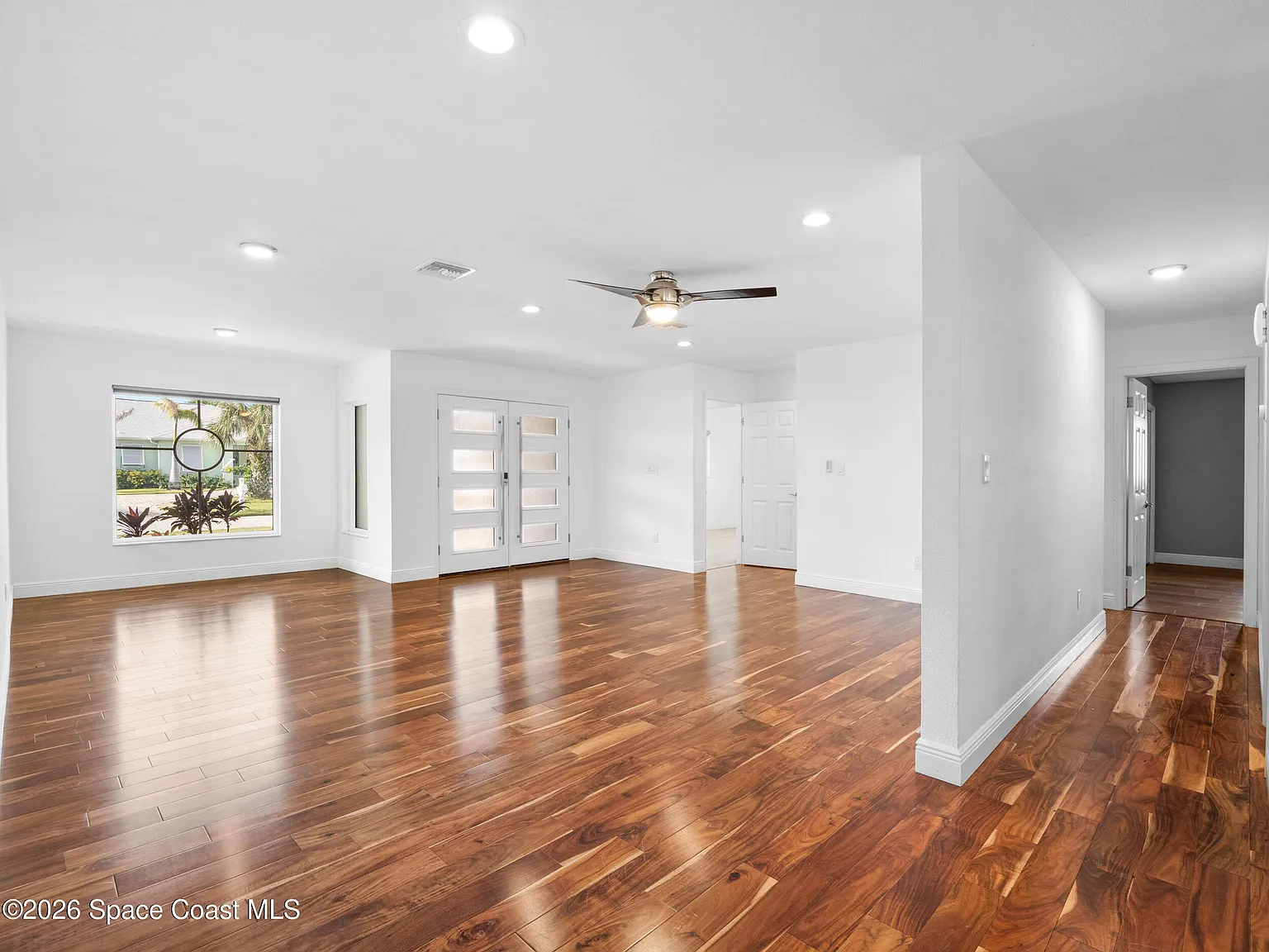 4 bed, 2.5 bath, 2653 sqft, $5,200 — Photo 4
