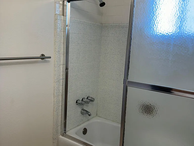 1214 W Manhatton Dr — Photo 13