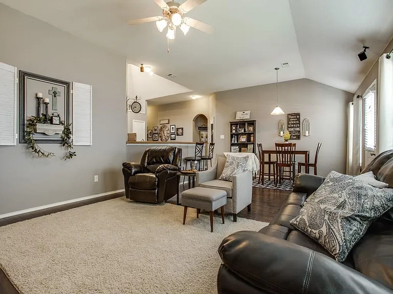 1701 Heron Dr — Photo 17