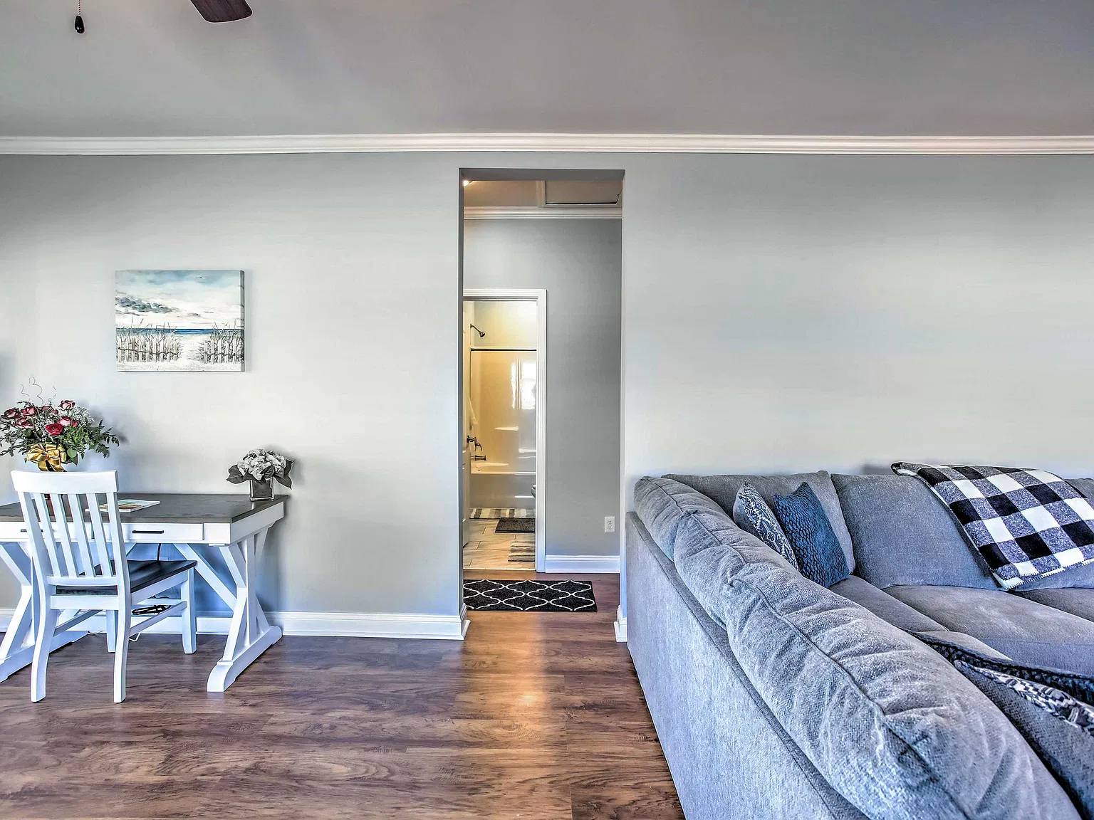 3 bed, 1500 sqft, $2,500 — Photo 4