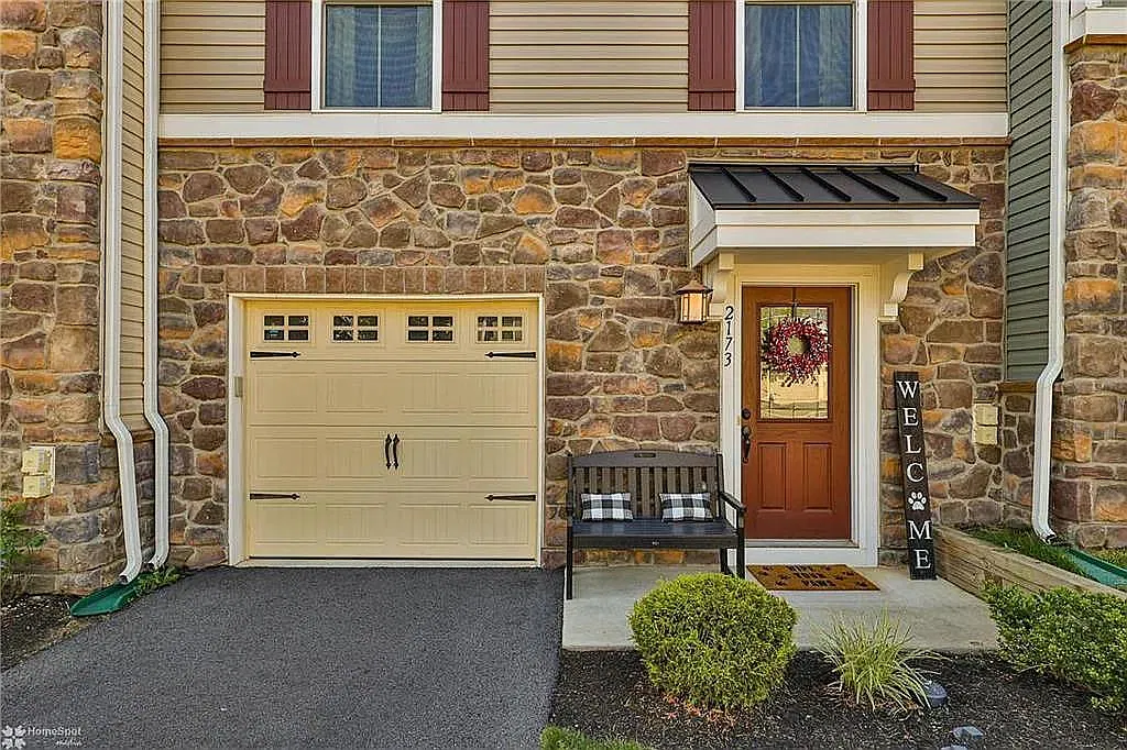 2173 Cook Dr — Photo 4