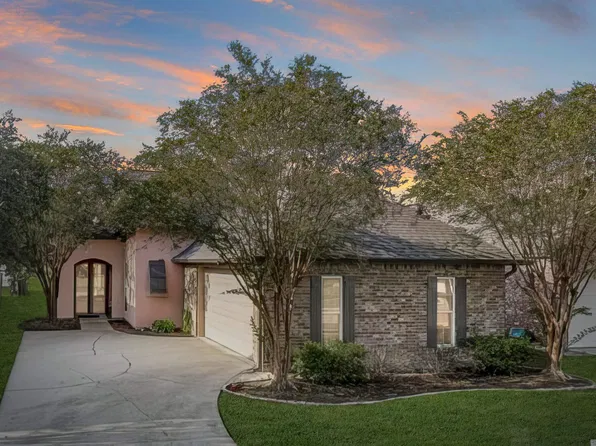 1720 Pointe South Dr, Zachary, LA 70791