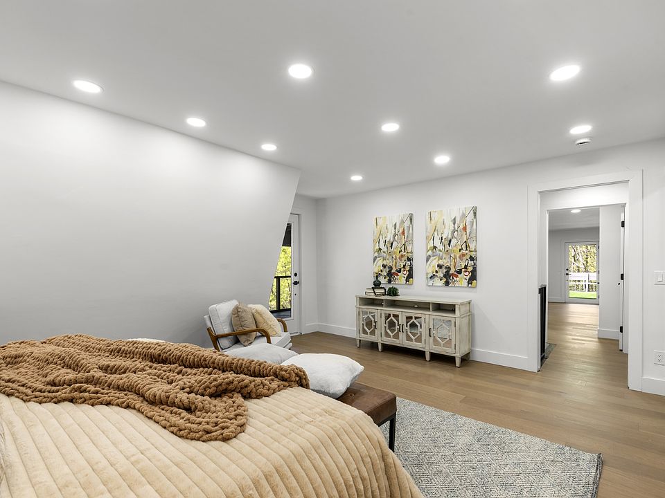 28th image of 7711 Steeplechase Ct