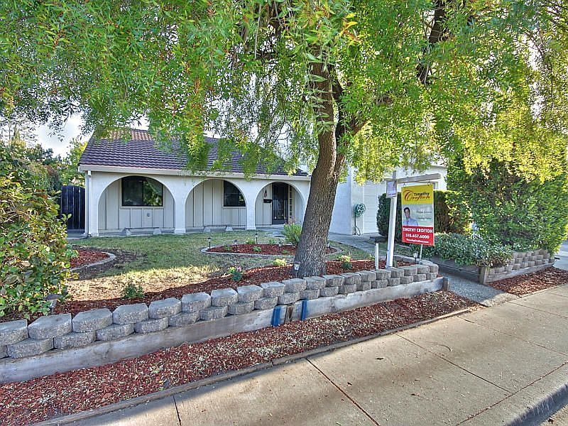 1st image of 40570 La Purissima Way