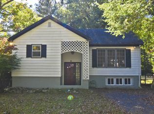 4407 Woodside Dr, East Stroudsburg, PA 18301