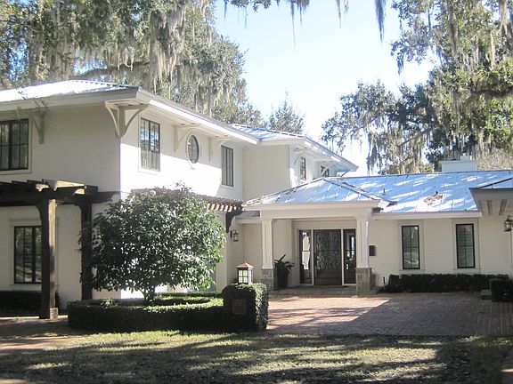 4th image of 2601 Rose Isle Cir