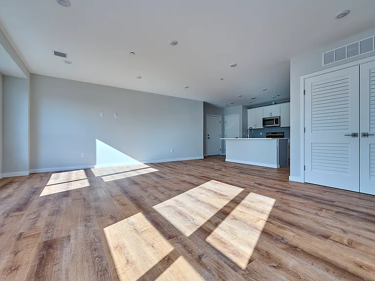 510 Willard Street — Photo 11