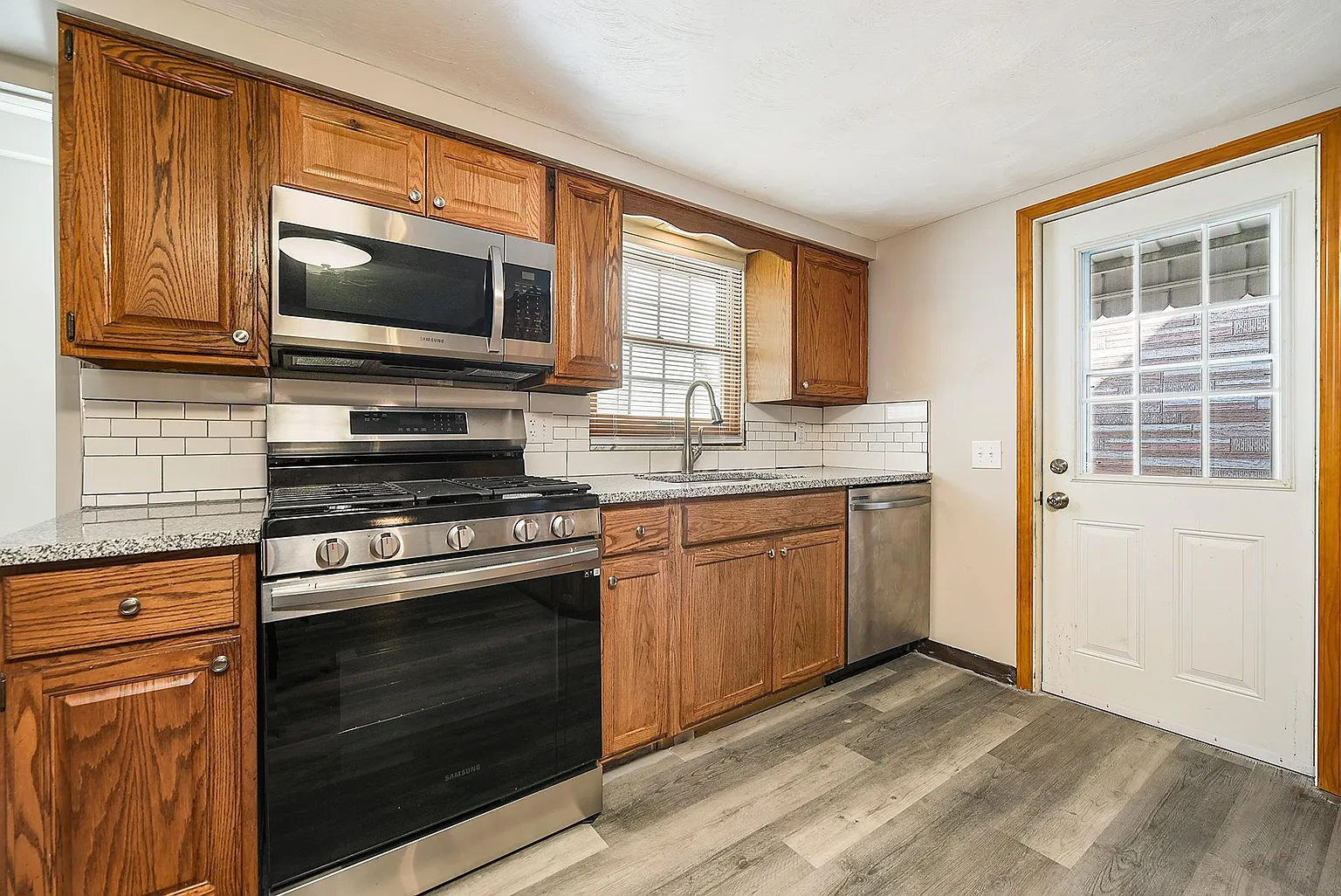 1811 Harcum Way photo 1