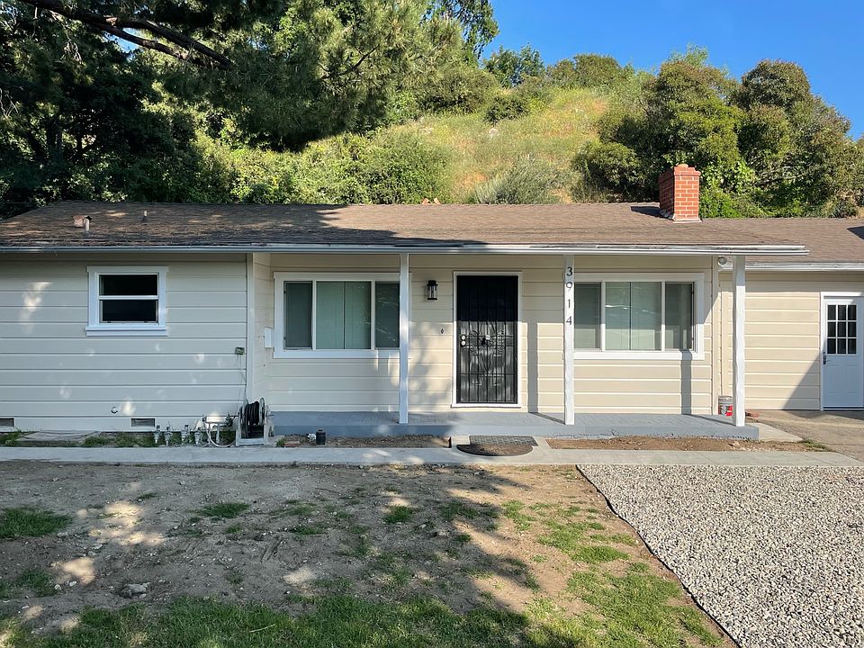 1st image of 3910 Park Pl