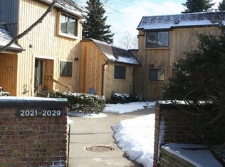 2025 Pauline Ct, Ann Arbor, MI 48103