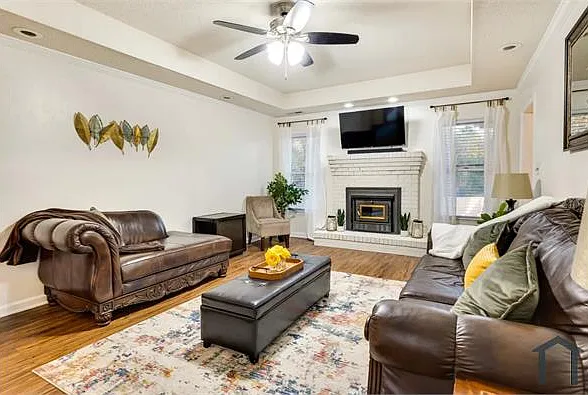 4 bed, $2,798 — Photo 4