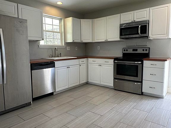 2nd image of 376 Croydon Ave #A