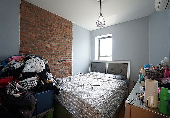 4th image of 373 Howard Ave APT 2C