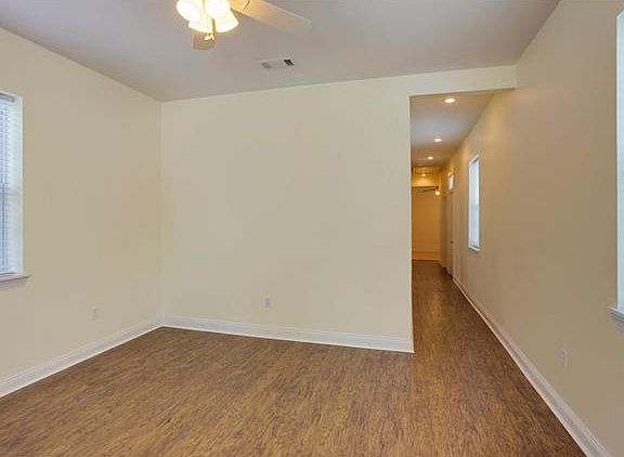 3rd image of 3515 Paris Ave