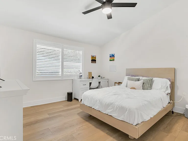 20509 Rhoda St — Photo 4