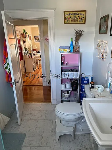 Mason St — Photo 9
