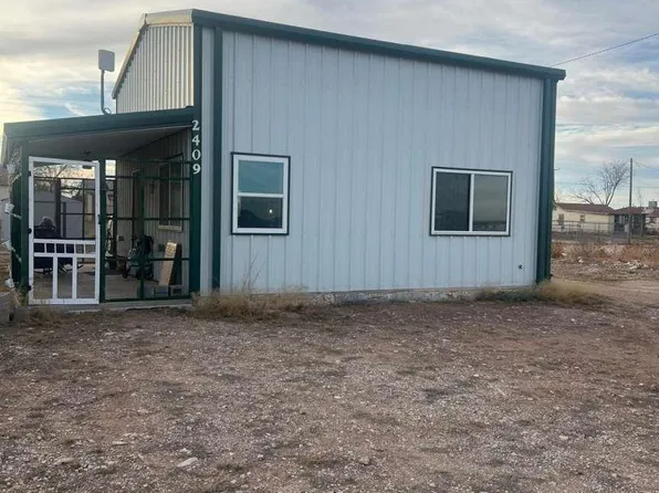 2409 Davis St, Carlsbad, NM 88220