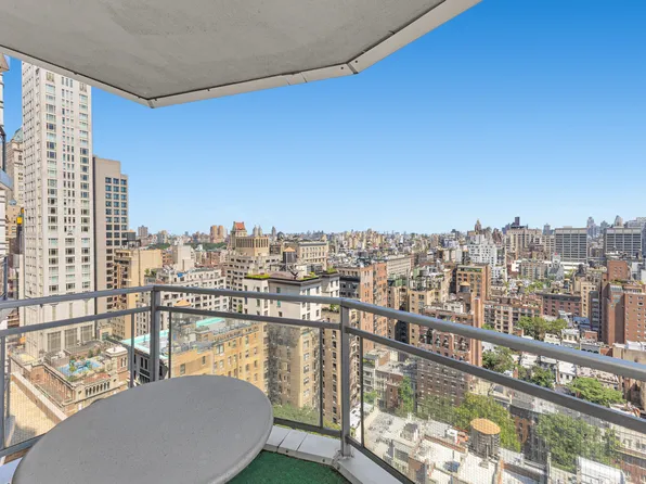 118 East 60th Street 27-E image 2 of 11