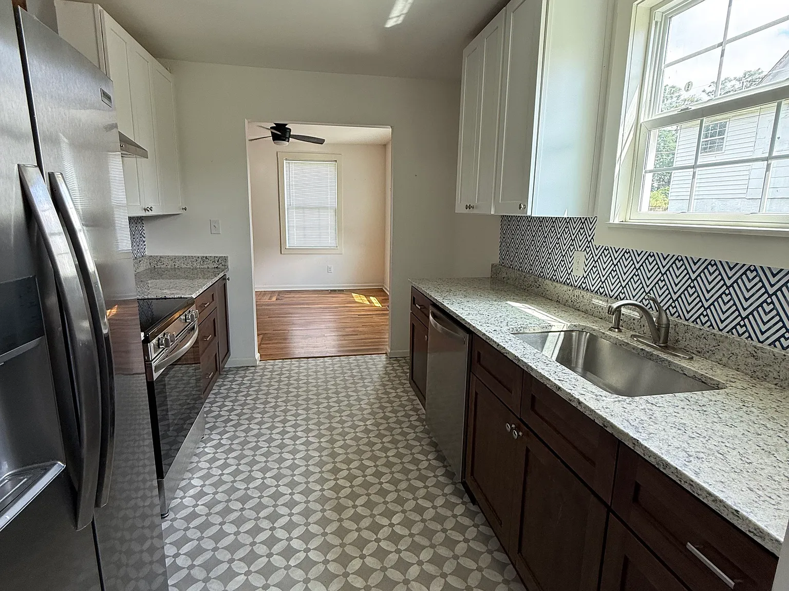 2 bed, 800 sqft, $1,395 — Photo 3