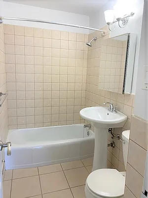 Rented by PWV Acquisitions | media 31