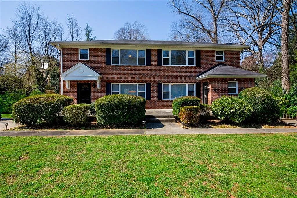 3 bed, 1593 sqft, $3,100 — Photo 1