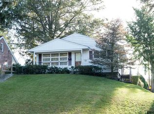 21 Marlborough Ct, Albany, NY 12209