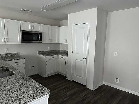 5th image of 13020 N Green Wing Cir