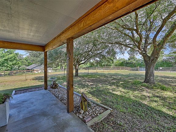 3rd image of 3090 Old Navasota Rd