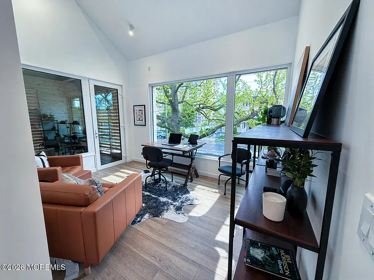 500 8th Ave — Photo 31