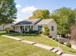 2236 University Dr, Charleston, IL 61920