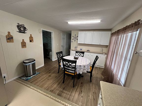 4th image of 1000 Walker St #189