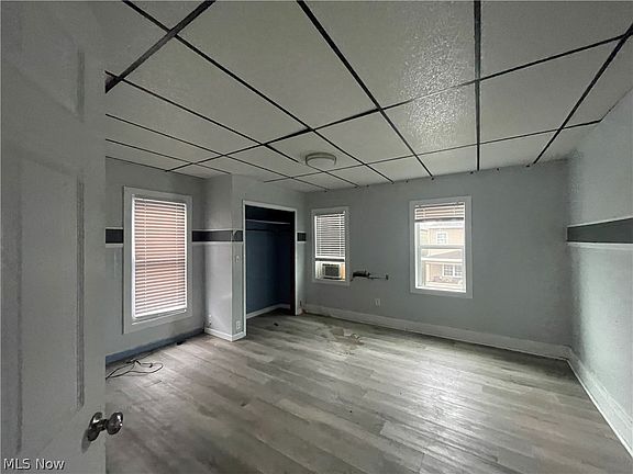 5th image of 626 Washington St