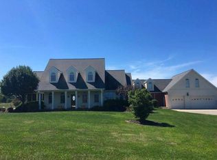 68800 Hammond Rd, Saint Clairsville, OH 43950
