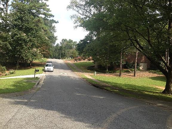 4th image of 2480 Trent Dr