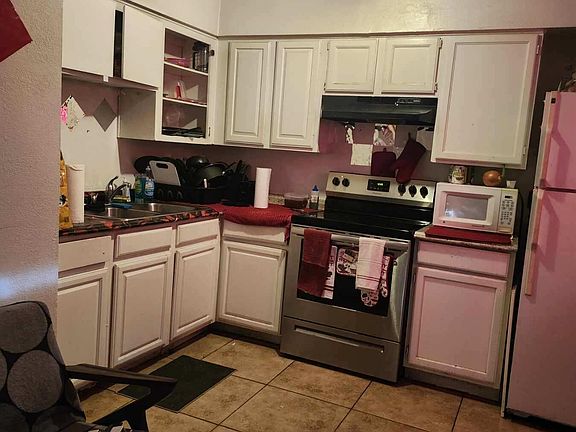 3rd image of 2755 E ATLANTA Avenue
