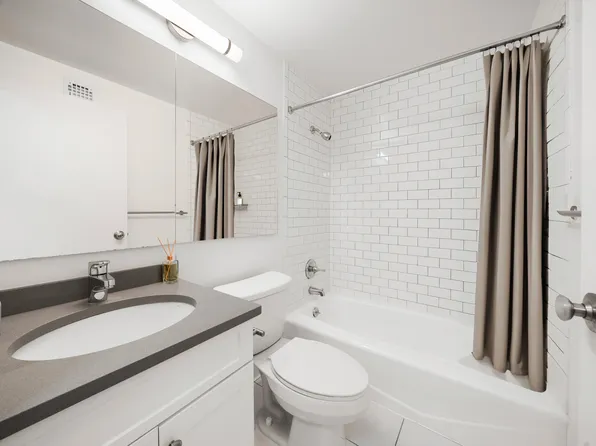 395 South End Avenue image 2 of 15